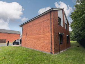 Photo 11- click for photo gallery